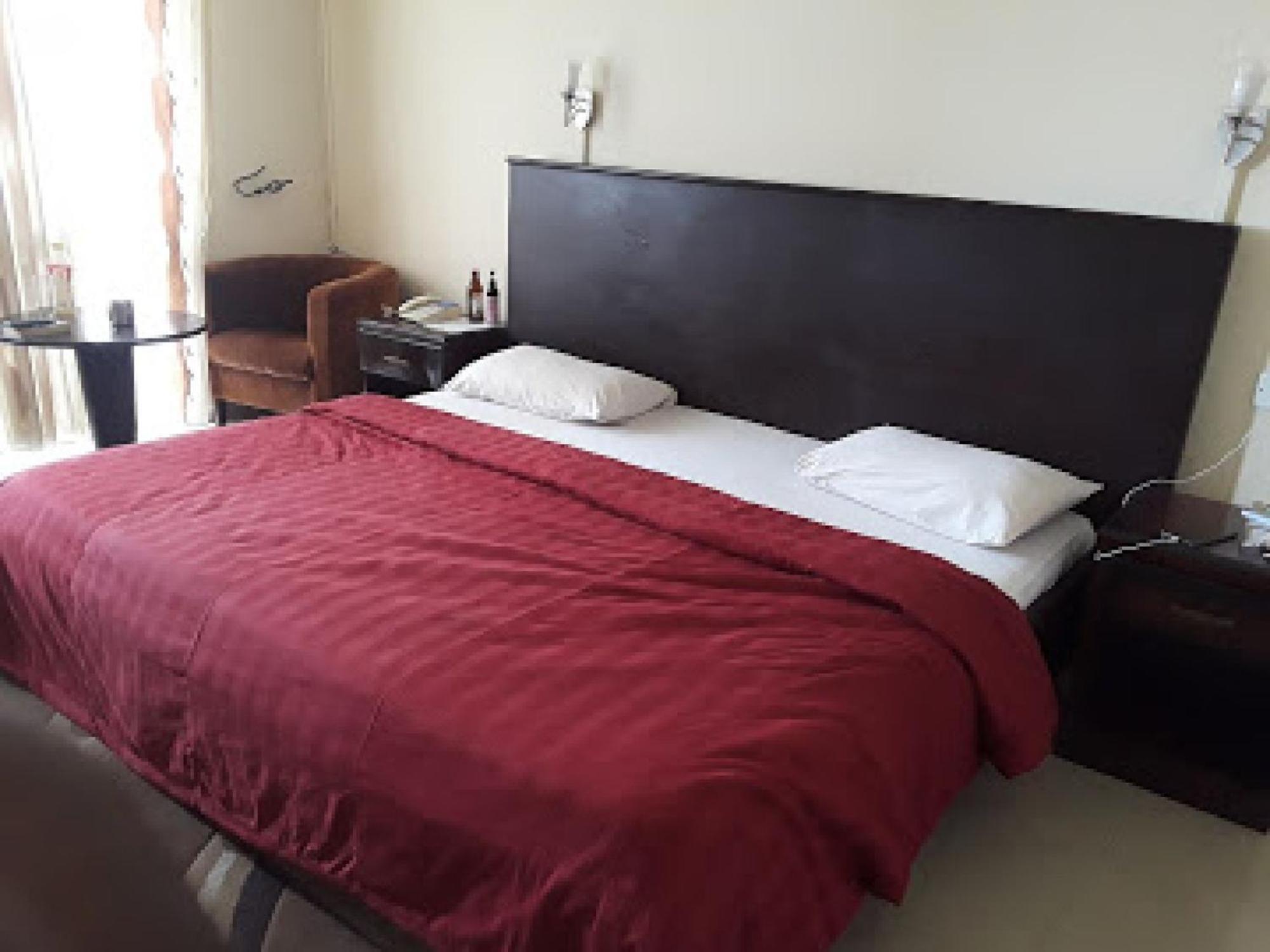 Room In Lodge - Premier Hotel-伊巴丹 外观 照片